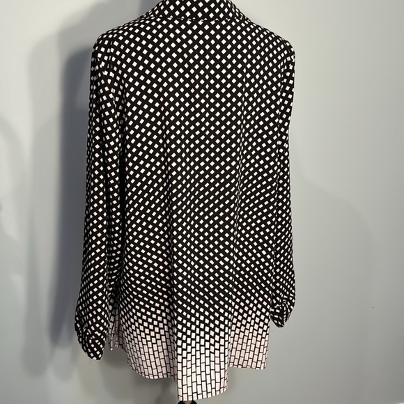 Catherine’s black and white long sleeve blouse Size 14/16W - Picture 4 of 6
